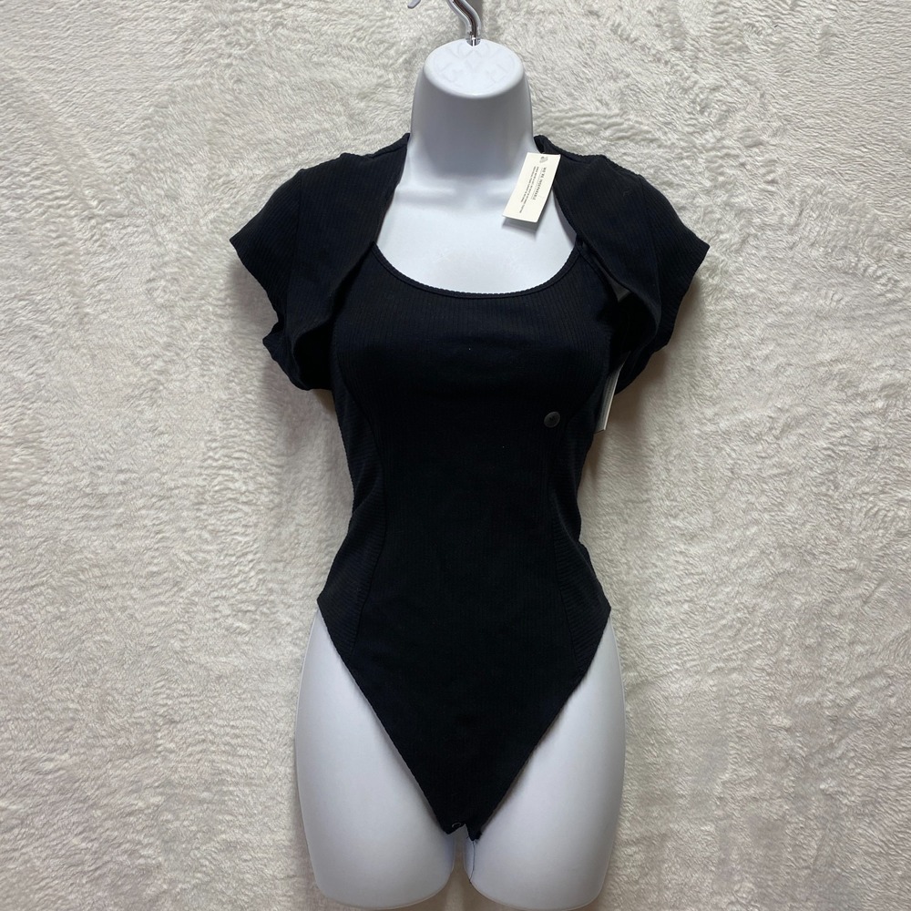 American Eagle Ribbed Bodysuit Shrug Medium Black Knit Flutter Sleeve 0366-5650